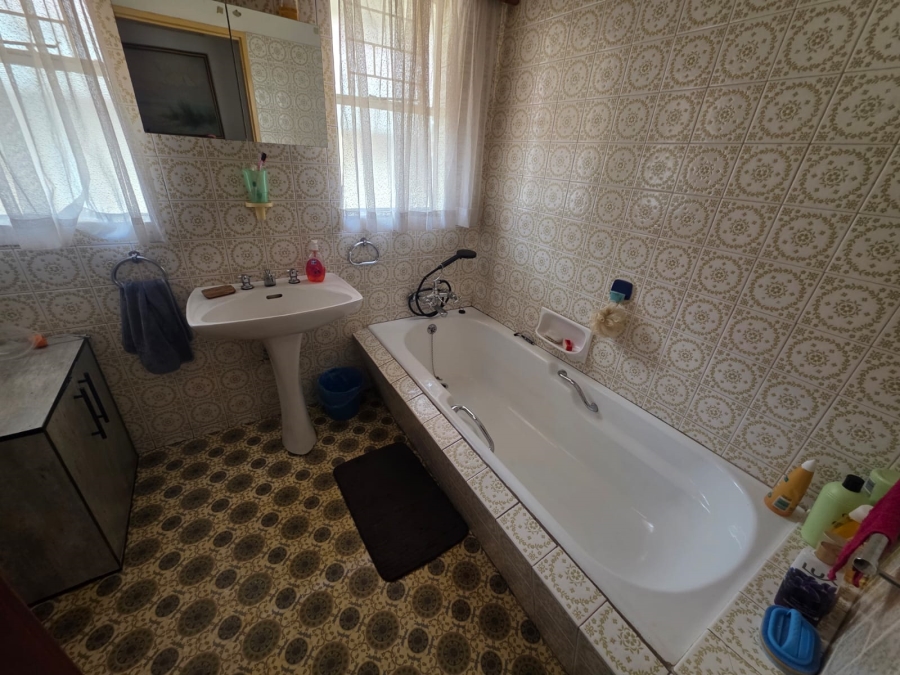 To Let 4 Bedroom Property for Rent in Sasolburg Ext 23 Free State